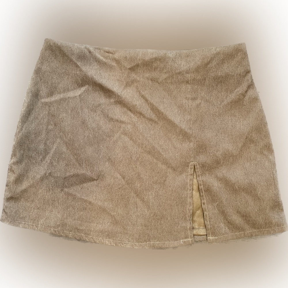 3/$30 HYFVE brown mini skirt with front split corduroy like texture